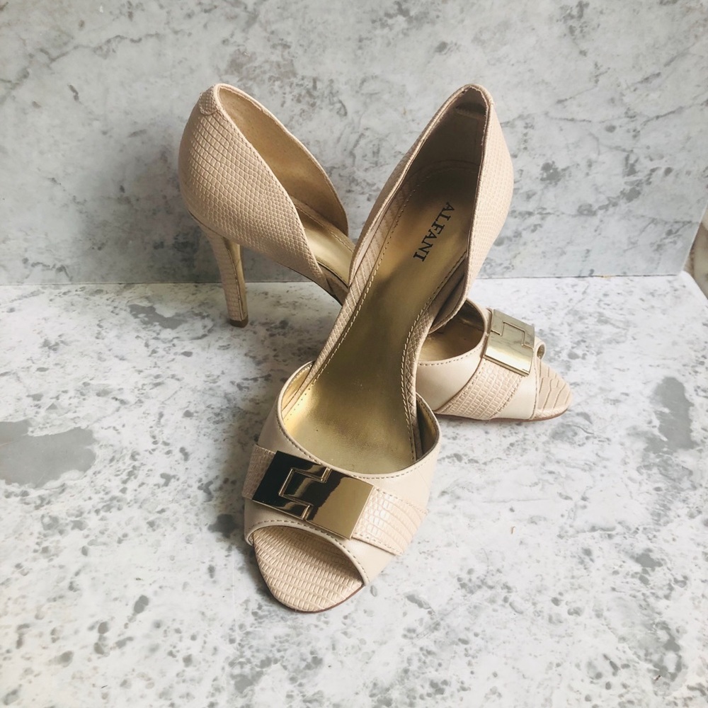 ALFANI Open toe beige/gold hills